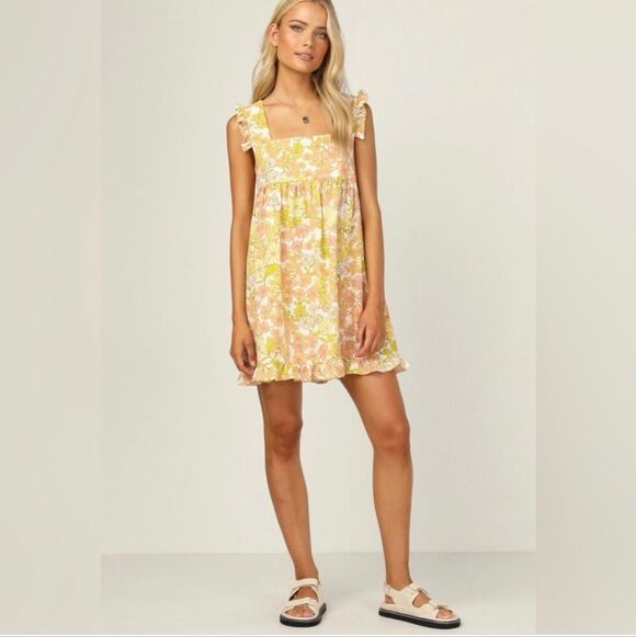 Girl and The Sun Dresses & Skirts - Girl and The Sun Izzy Floral Babydoll Dress